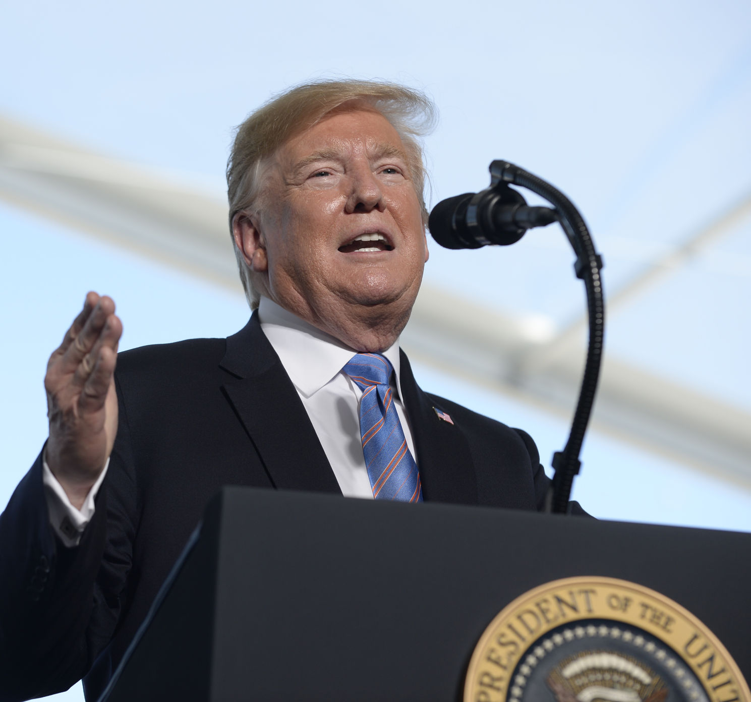 ACA.trumpvisit005.051519.jpg